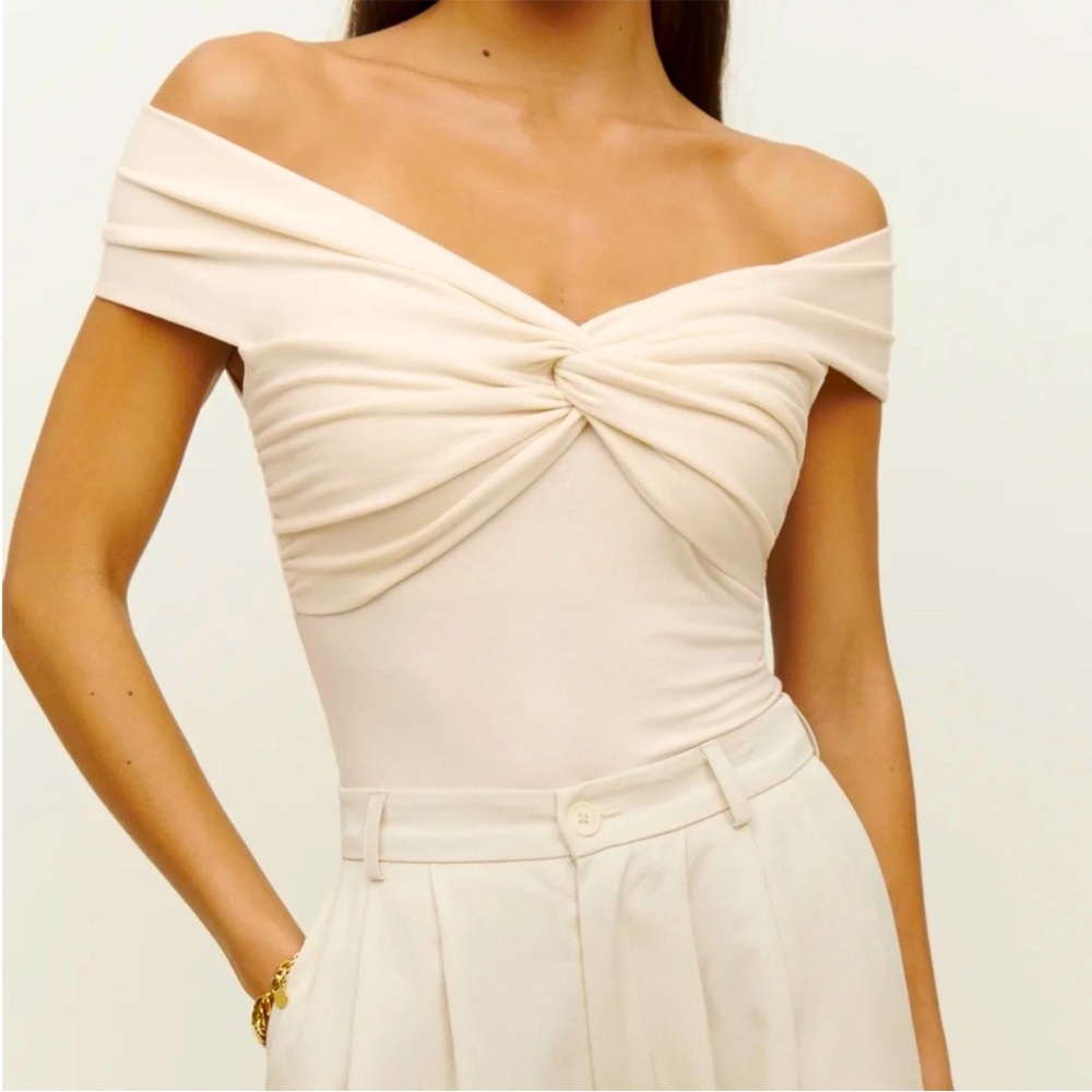 SoftAF Abercrombie Twist Top